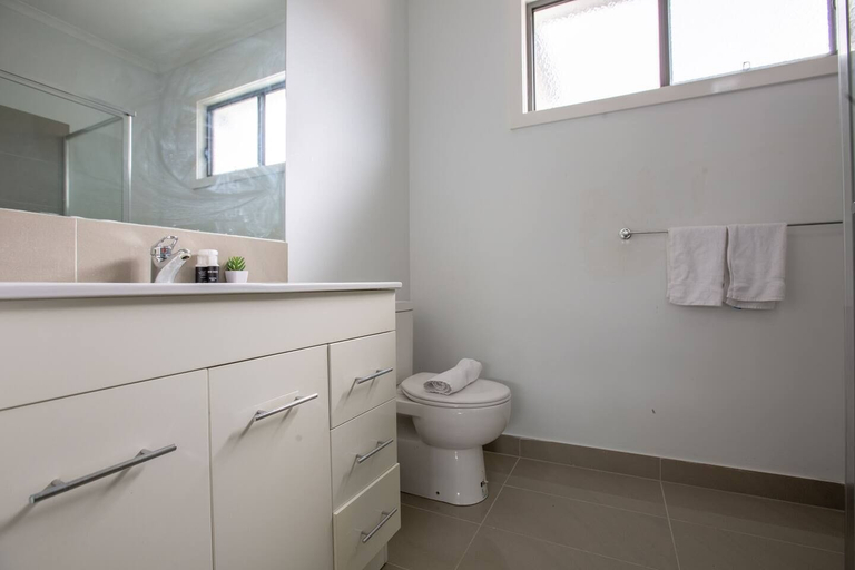 Bathroom 4, Stunning 3beds Near Knox Shopping Centro@wantirna, Knox - North-West