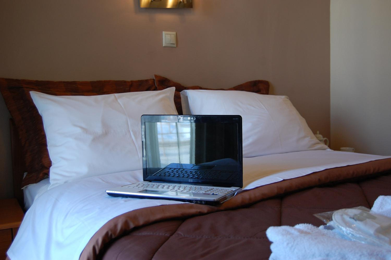 Bedroom 2, Paris Hotel, East Macedonia and Thrace
