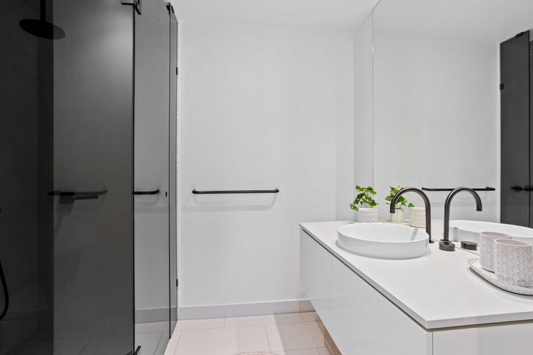 Bathroom 3, Magnoli Apartments, Gold Coast