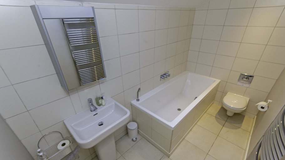 Bathroom 3, Perrymans Georgeham 3 bed / Sleeps 6, Devon