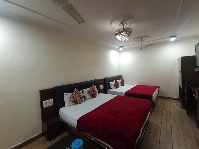 Bedroom 3, Hotel Ganga Azure, Hardwar