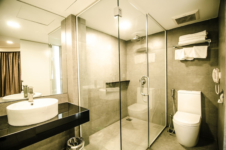 Bathroom 5, Sfera Hotel, Manjung