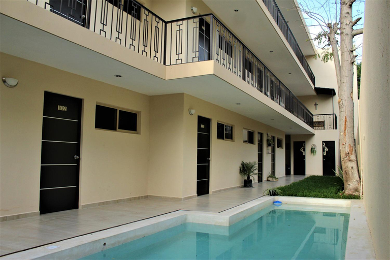 Others 4, Hotel Virreyes, Mérida