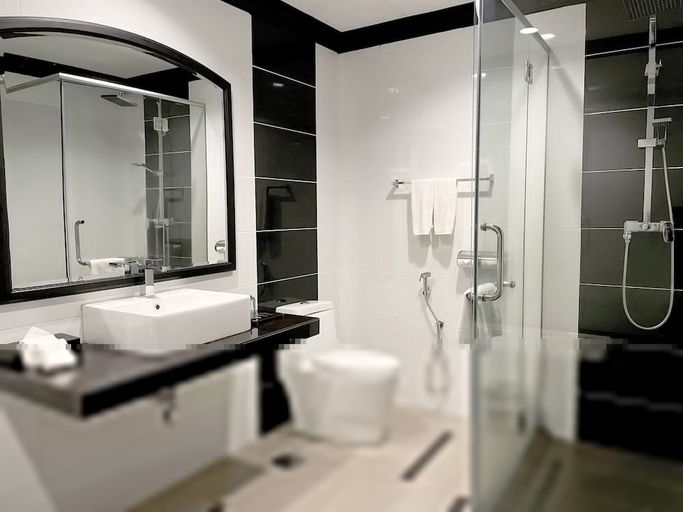 Bathroom 4, GRAND DARUL MAKMUR HOTEL, Kuantan