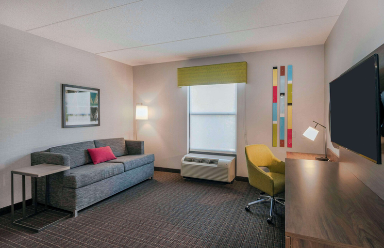 Others 4, Hampton Inn & Suites Burlington, NC, Alamance