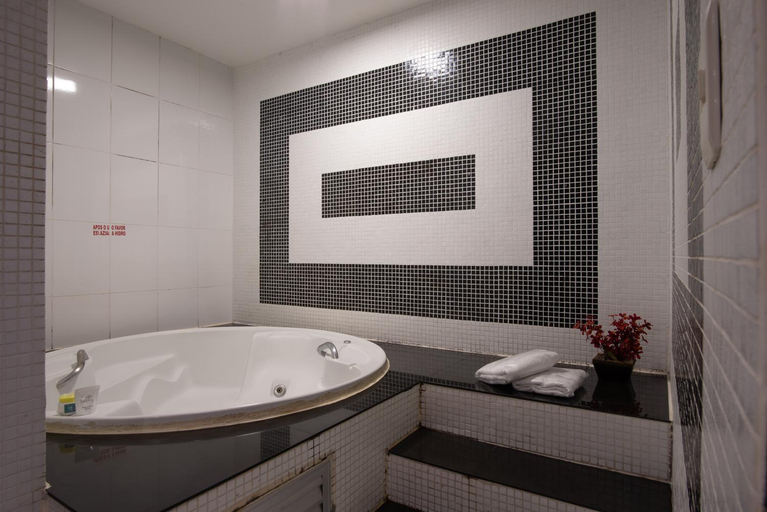 Others 3, Motel Fantasy 2 (Adult Only), Contagem