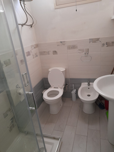 Bathroom, Villa Porto fossa, Syracuse