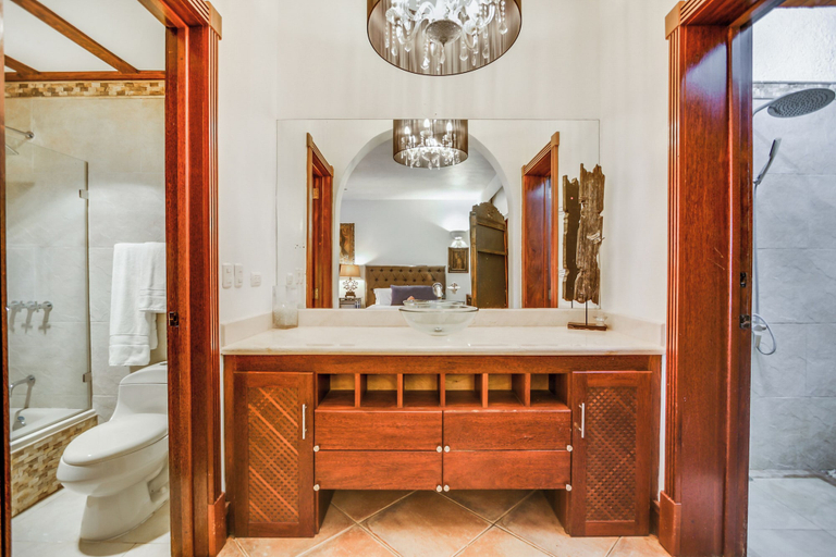 Bathroom 3, 5-star villa for rent in Moroccan-style, La Romana