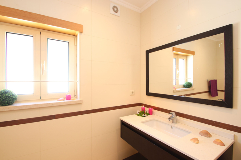 Bathroom 3, Villa Pauline, Albufeira