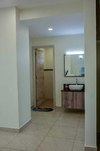 Bathroom 2, Lux Suites Tabere Heights Apartments, Dagoretti North