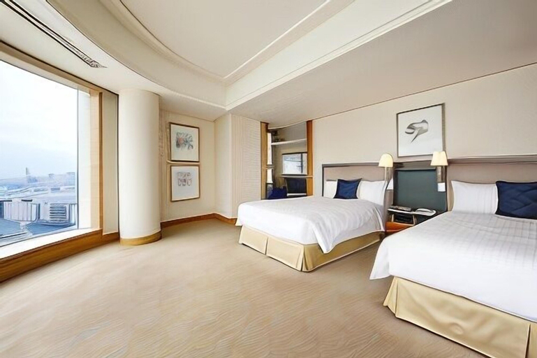 Bedroom 12