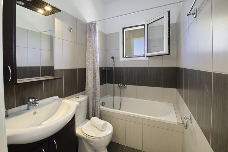 Room 5, Amphitrite in Paxi With 2 Bedrooms and 2 Bathrooms, Ionian Islands
