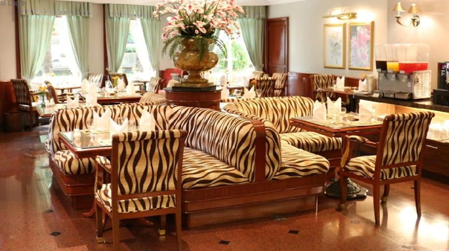 Food & Drinks 5, Evergreen Laurel Hotel Bangkok, Bang Rak