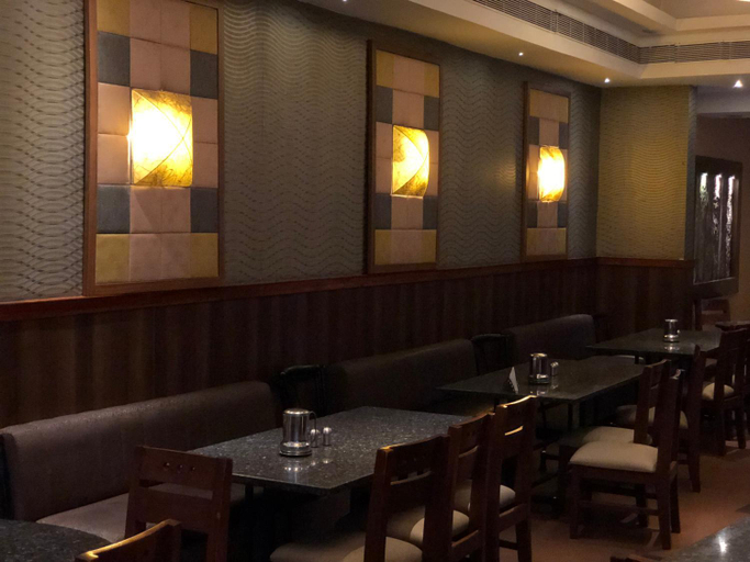 Food & Drinks 3, Maya Residency, Tiruchirappalli