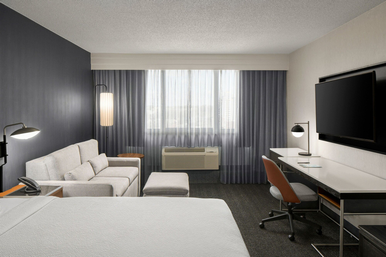 Bedroom 18