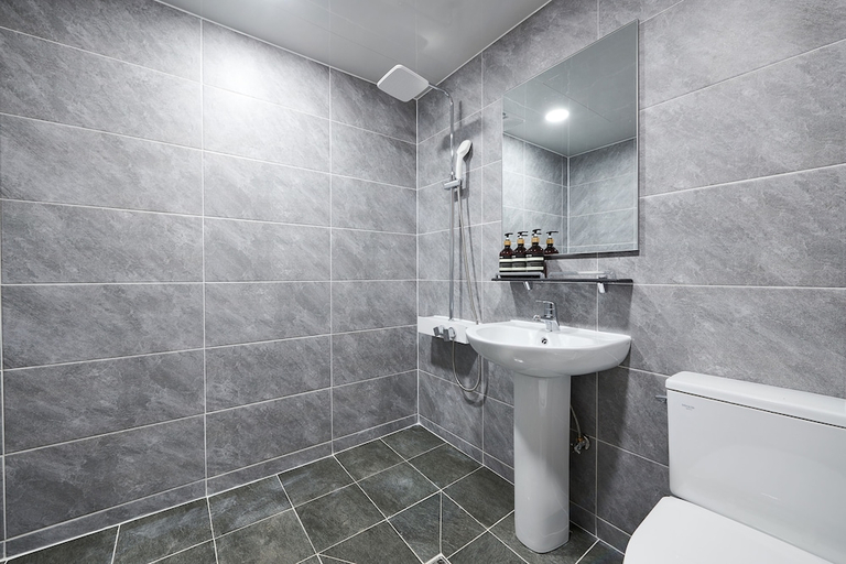 Bathroom 4, Sokcho Good Morning Hotel and Resort, Sokcho