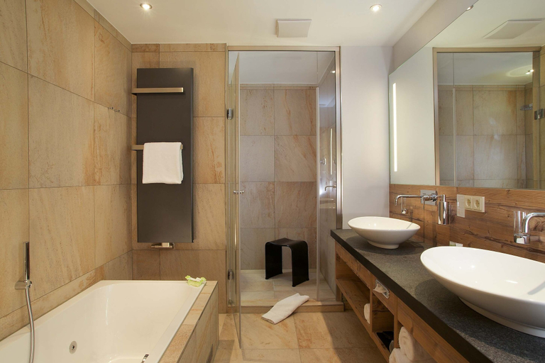Bathroom 5, Das Rübezahl – Romantic Hideaway & Boutique Spa, Ostallgäu