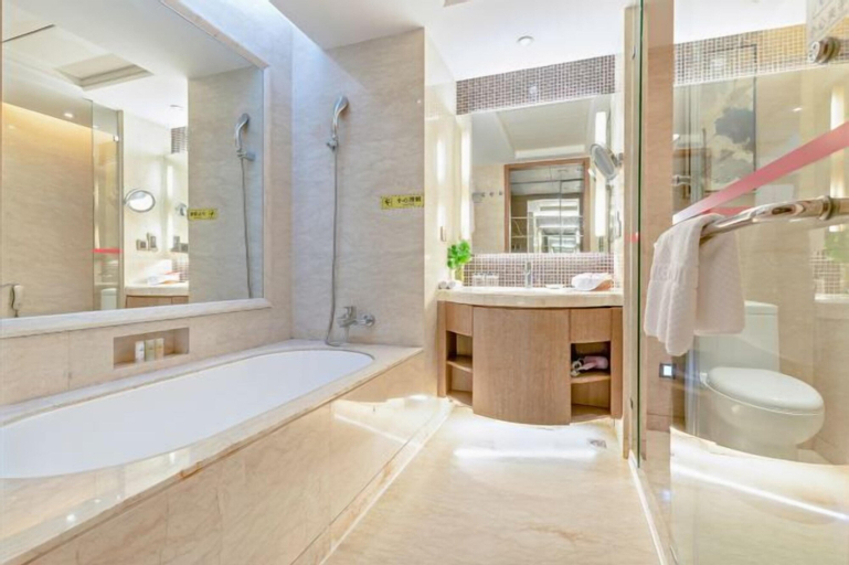 Bathroom 11