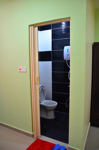 Bathroom 3, Deena Hotel, Gua Musang