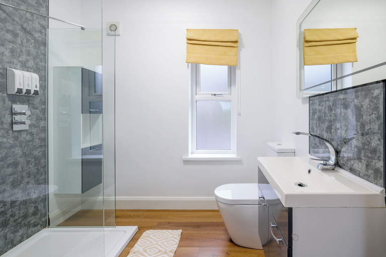 Bathroom 3, Willow House & Orchard Studios, Causeway Coast and Glens