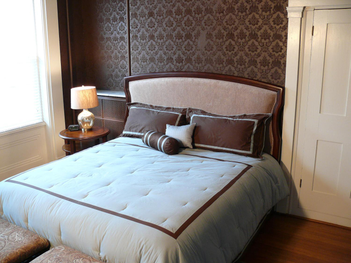 Others 5, Cumberland Inn and Spa, Allegany
