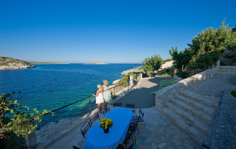 Room 5, Chloe Seafront Villa, Crete