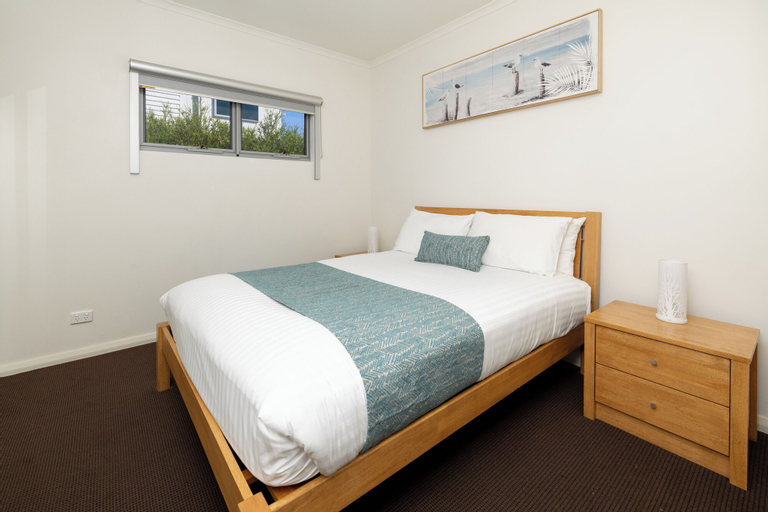 Bedroom 12