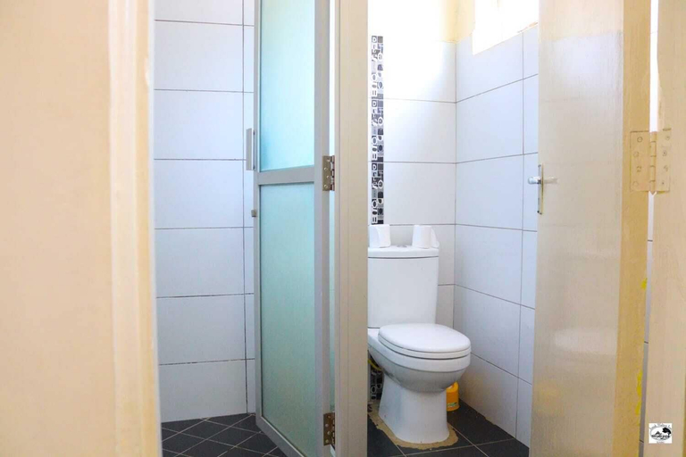 Bathroom 3, IZAAK WALTON INN EMBU, Manyatta