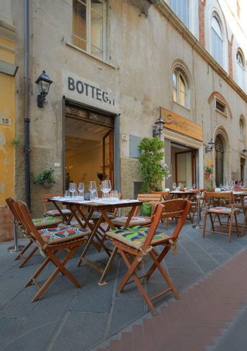 Food & Drinks 4, Le camere di Sementis, Lucca