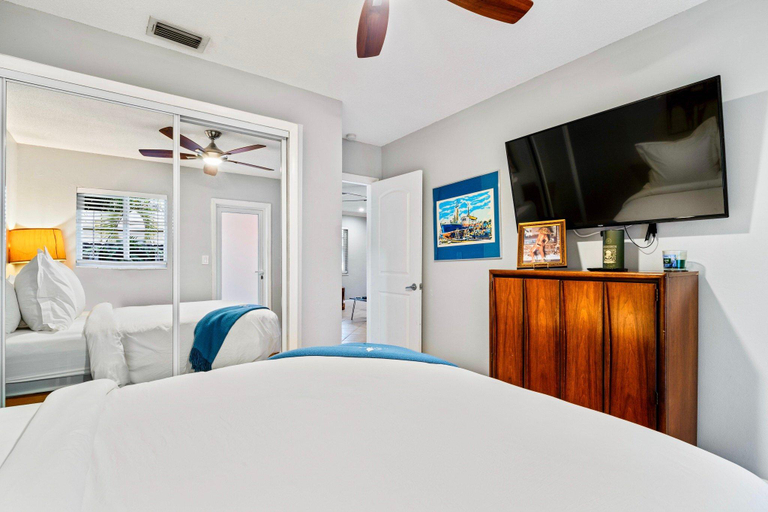 Bedroom 2, Wilton Manors 2BR Charm! Walk to the Drive, Broward
