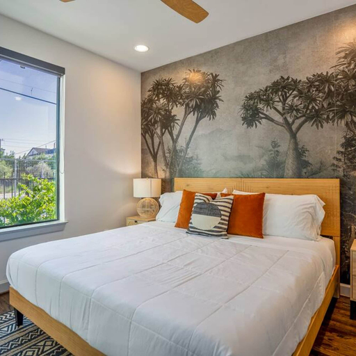 Room 2, Urban Jungle Retreat in the HTX Skyline, Houston