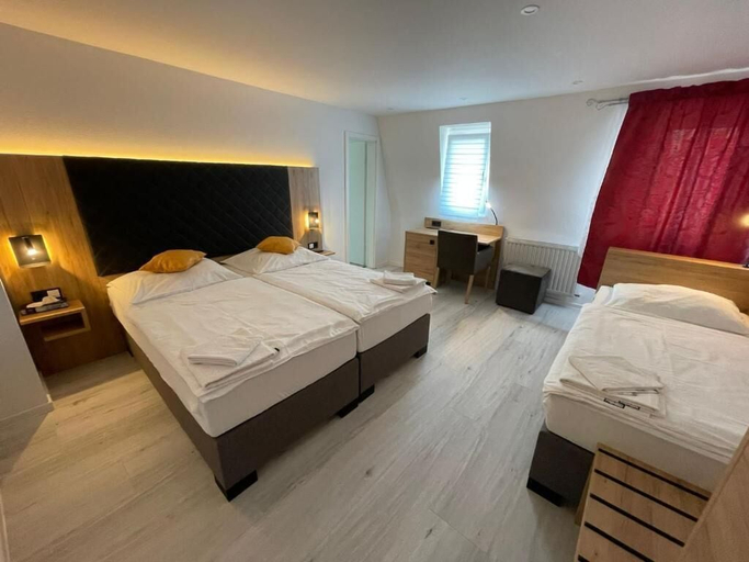 Bedroom 3, Hotel und Restaurant Bella Italia, Mayen-Koblenz