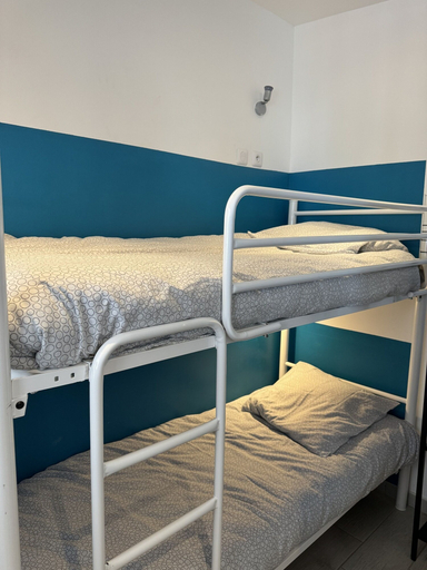 Bedroom 3, Les Sables D'or, Var