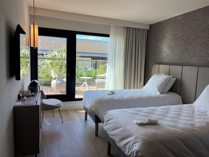 Bedroom 3, Hotel Oceania Saint Malo, Ille-et-Vilaine