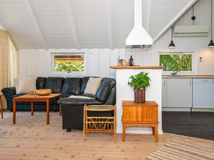 Others 4, Urbane Holiday Home in Rømø With Sauna, Tønder