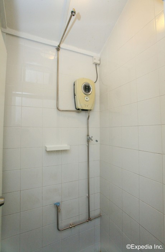 Bathroom 5, The Hive Singapore Hostel, Singapore