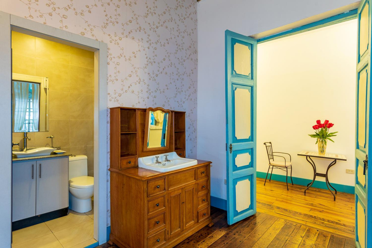 Bathroom 3, Del Parque Hotel & Suites, Cuenca