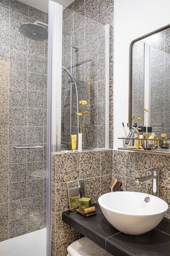 Bathroom 4, Beauquartier - Madeleine, Paris