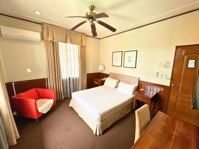 Bedroom 14