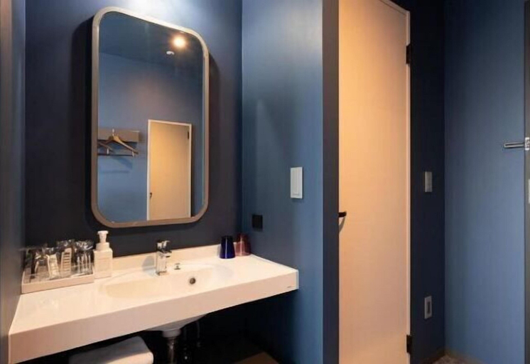 Bathroom 5