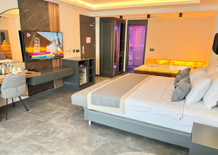 Bedroom 4, Telmessos City Hotel ADULTS ONLY, Fethiye