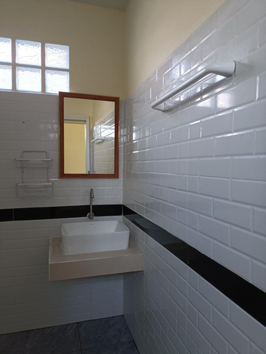 Bathroom 5