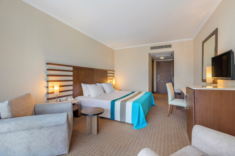 Bedroom 3, Green Max Hotel, Serik