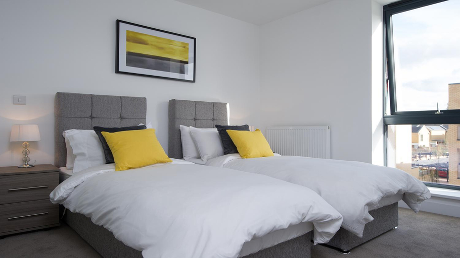 Bedroom 3, Tailored Stays - De Havilland House, Cambridgeshire