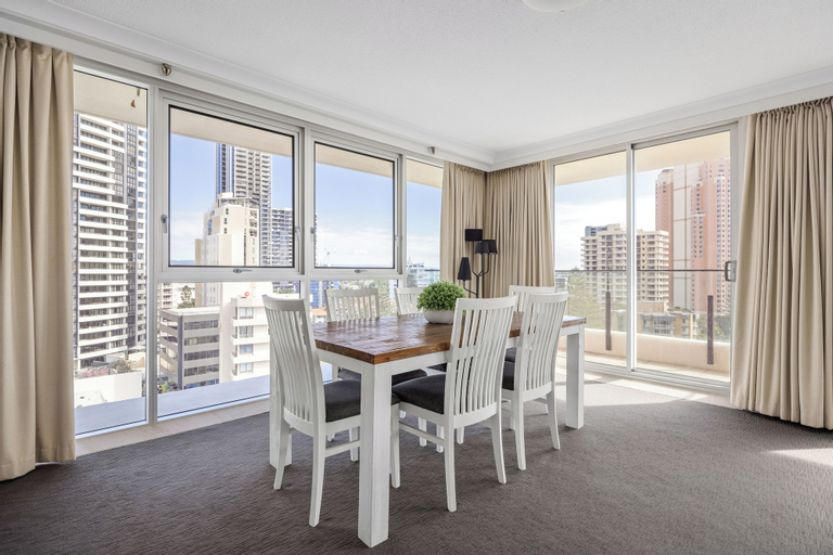 Dining Room 24