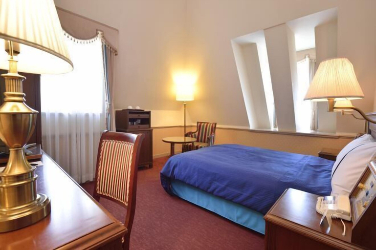Bedroom 9