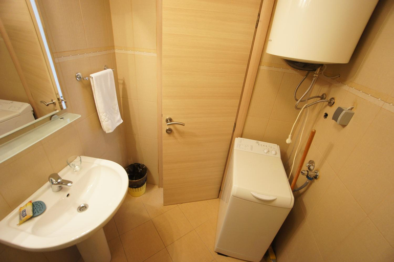 Bathroom 3, Apartments Becici Sunset