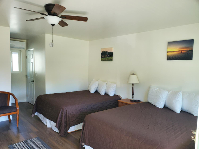 Bedroom 2, Hiouchi Motel, Del Norte