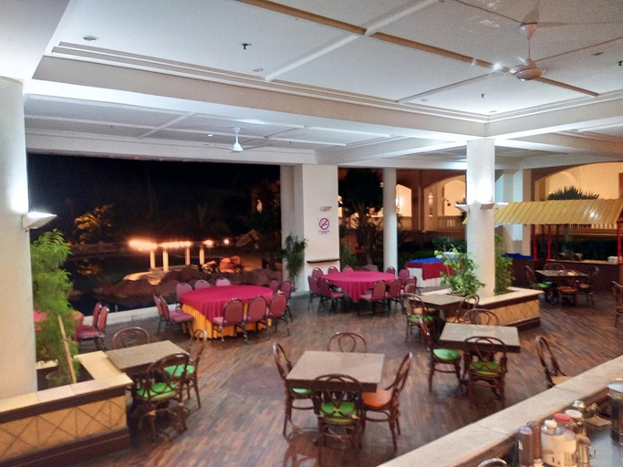 Food & Drinks 3, THE ORIENT STAR RESORT LUMUT, Manjung