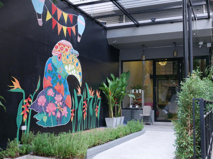 Exterior & Views, Warm Hostel, Muang Chiang Mai